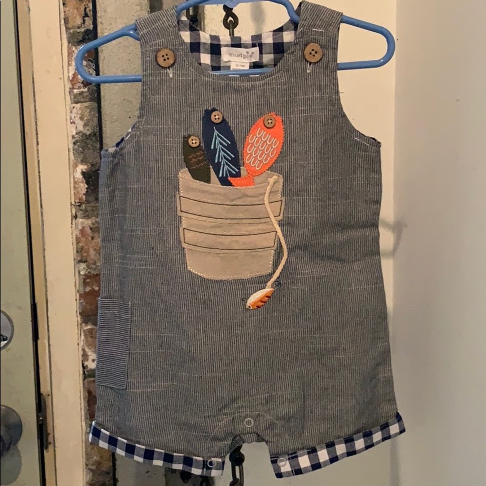 NWT Mudpie Fishing Bucket Shortall